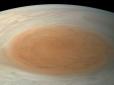 Дослідники оприлюднили фото Великої червоної плями на Юпітері у реальних кольорах