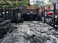 В одеській Аркадії пожежа знищила літнє кафе (фото, відео)