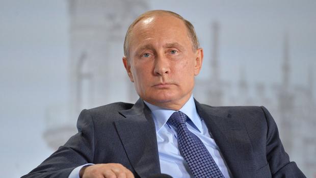 Путін дуже хоче виглядати молодим, але марно. Фото: НТВ.