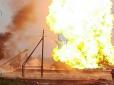 На нафтовій свердловині у Росії сталася масштабна пожежа, серед постраждалих є українці (фото, відео)