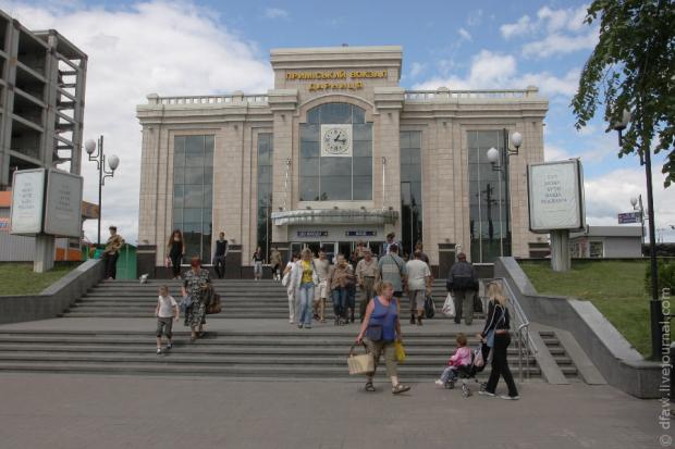 Дарницький вокзал у Києві. Фото: ЖЖ.