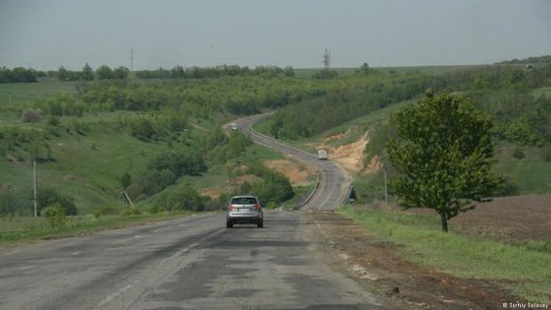 Поляки обіцяють відремонтувати частину українських доріг. Фото: Німецька хвиля.