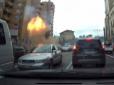 У мережу виклали відео з моментом сьогоднішнього вибуху авто в центрі Києва (відео 12+)