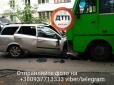 Опубліковані фото з місця смертельної ДТП під Києвом, в якій постраждало дев'ятеро людей