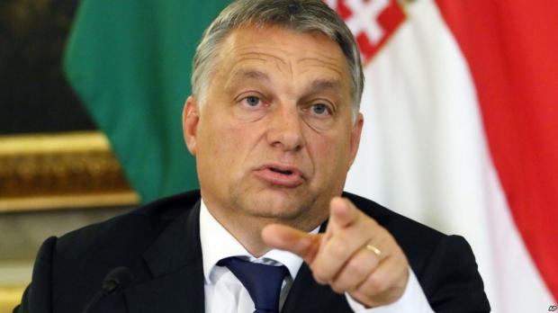 Віктор Орбан намагається "показати себе" перед виборами? Фото: Голос Америки.