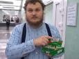 Російських депутатів годують забороненими в країні продуктами (фото, відео)