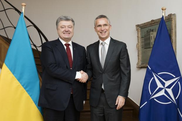 Петро Порошенко та Йєнс Столтенберг. Фото:прес-служба президента України