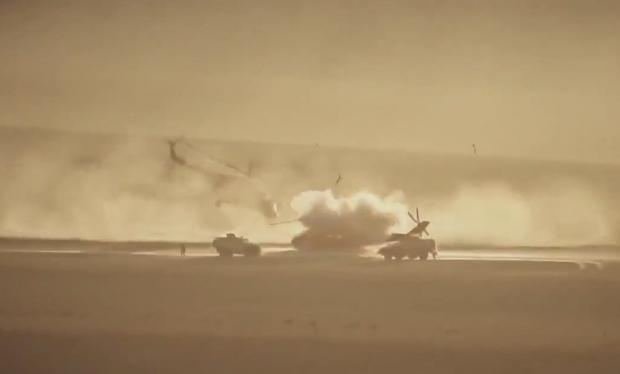 Бойовики ІД знищили російський вертоліт. Фото: скріншот з відео.