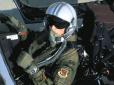 Пілоти українських ВПС міняють радянські шоломи на нові