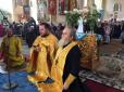 Львівські священники моляться проти грипу