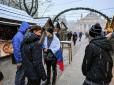 Хіти тижня. З російським прапором на спині: У центрі Львова розгулював молодик, намагаючись влаштувати провокацію (фотофакт)