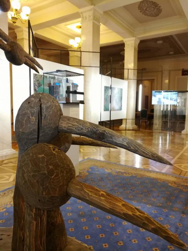 Виставка "Земля як не / суб'єкт" – мистецька частина проекту "Земельна відповідь", представлена у Верховній Раді