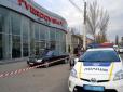 В Одесі банда захопила автосалон, сталася стрілянина (фото, відео)
