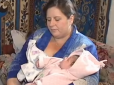 Справжній богатир: У мережі показали найбільшого новонародженого в Україні (фото, відео)