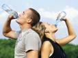 Здоров'я і гарний настрій у власних руках: Метаморфози організму від двох літрів води, випитих за день