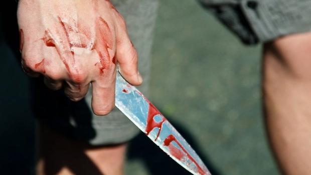 Невідомий вдарив бійця АТО ножем. Ілюстрація: 112 Україна.