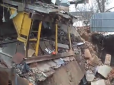 Через аварію на каналізаційному колекторі у Харкові будівля провалилася під землю (фото, відео)
