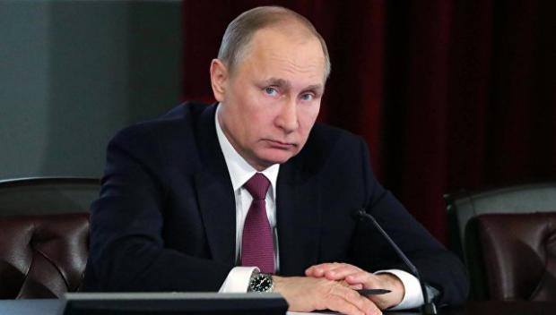 Росіяни можуть обрати тільки Путіна. Або того, на кого Путін вкаже. Фото: РІА "Новости".