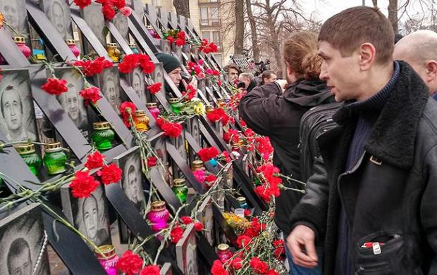 Хода родичів загиблих активістів Майдану в результаті масових розстрілів (фото:daily.rbc.ua)