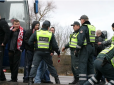 Конфлікт з українськими заробітчанами у Польщі: У мережі з'явилися фото та відео з затриманими