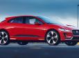 Шлях у майбутнє: Новенький електромобіль Jaguar постав у перегонах проти Tesla Model X (відео)