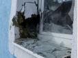 Нехтуючи домовленостями: Терористи обстріляли житлові квартали Щастя, на кількох вулицях пошкоджені будинки (фото)