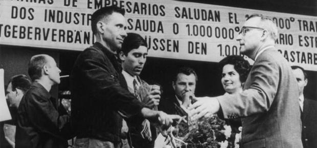 Зустріч мільйонного заробітчанина у ФРН в 1964 р. Фото: ЗМІ