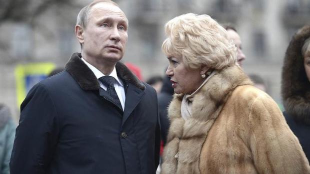 Путін і мати Ксенії Собчак. Ілюстрація: ТАСС.