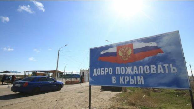 Окупанти в Криму ведуть будівництво за своїми "стандартами". Ілюстрація:соцмережі