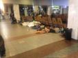 Видовище не для рафінованої публіки: Полчища ромів заполонили Центральний залізничний вокзал Києва, грабують необережних (фото)