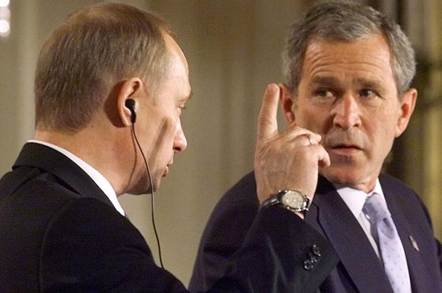 Володимир Путін і Джордж Буш-молодший. Ілюстрація:thickpolicy.media