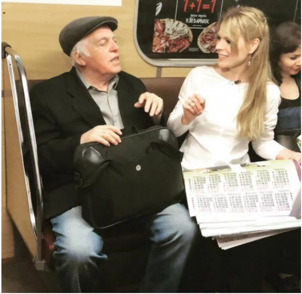 Ольга Фреймут в метро. Фото: Instagram