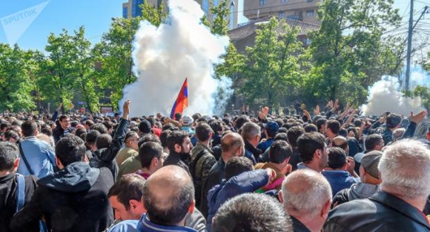 Мітингувальники у Вірменії домоглися свого? Фото: соцмережі.