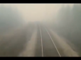 Потяги проходять через дим і вогонь: Росію охопили масштабні лісові пожежі (відео)