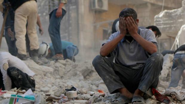 Постраждалі у Сирії точно знають, хто винен. Фото: Рейтерс.