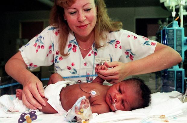 Врятований малюк. Фото: LA Times