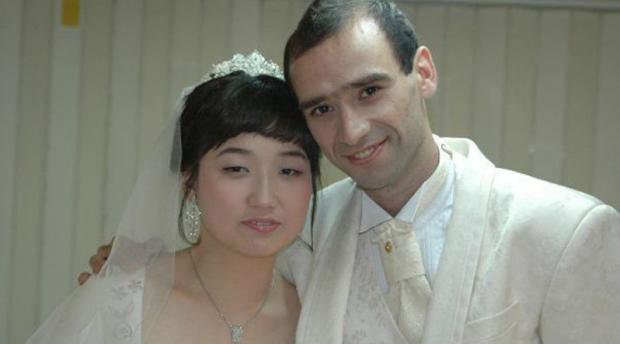 Українець А.Літвінов переїхав жити в Корею та одружився. Фото: Gazeta.ua
