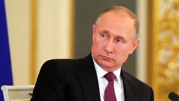 Путін скоро офіційно стане наркобароном? Фото: РБК.