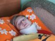 Вже 5 місяців не встає з ліжка: У престижному ліцеї Києва жорстоко побили школяра (фото, відео)