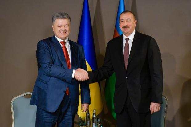 Петро Порошенко та Ільхам Алієв. Фото:прес-служба президента України