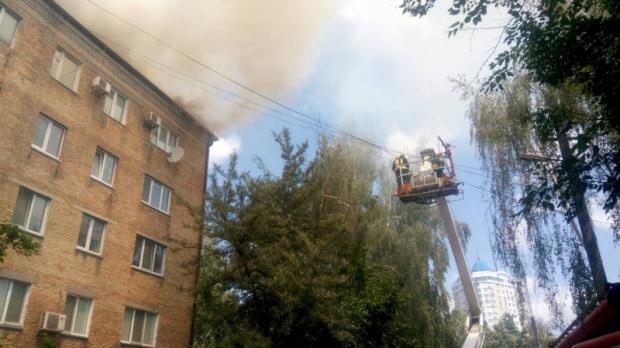 Пожежа у Броварах. Фото:ГУ НП У Київській області