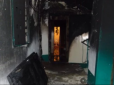 Двері квартири хтось підпалив: У Рівному ледь не згорів депутат (фото)