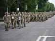 Вражаюче видовище: У Львові пройшов парад десантників, які воювали на Донбасі (фото, відео)