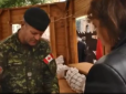 Дні Канади в Україні: У Львові канадські військові роздають панкейки (фото)