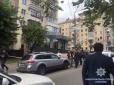 Біля ресторану у центрі Києві смертельно поранили чоловіка. З'явились подробиці (фото)