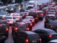 Увірвалося терпіння: Люди провчили водія авто, що заблокував рух у Києві (фото)