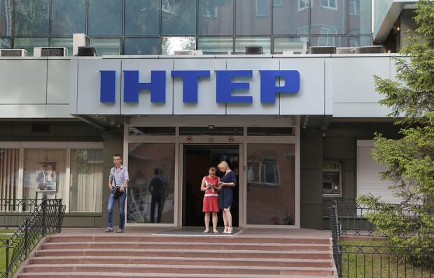 Телеканал "Інтер" вважає себе невинною жертвою. Фото: 112 Україна.