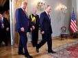 Пісна пика, піджачок з чужого плеча, ходульки: Мережу повеселив вигляд правителя Росії на зустрічі з Трампом