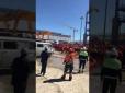 Почались голодні бунти: У Росії сотні робочих нафтопереробної галузі громили все на своєму шляху і перевертали автобуси (фото, відео)