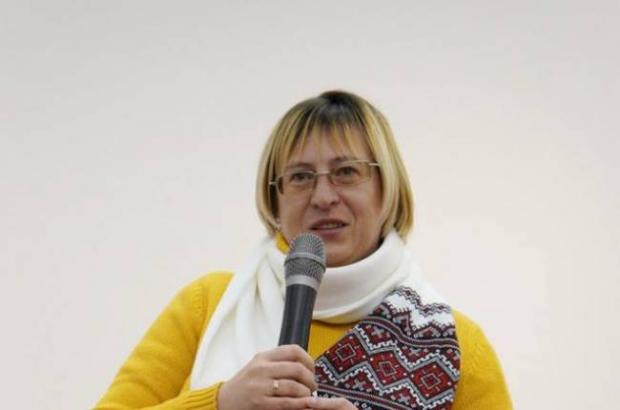 Олена Степова